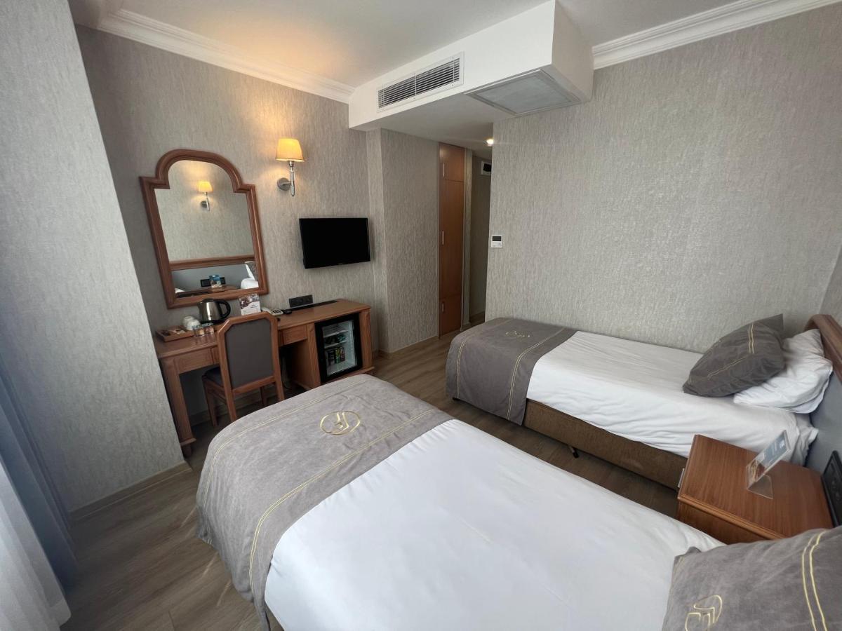 Fuar Hotel อิสตันบูล ภายนอก รูปภาพ