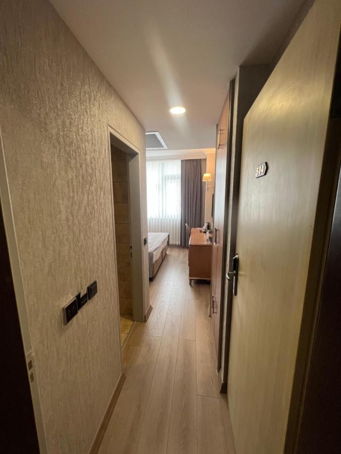 Fuar Hotel อิสตันบูล ภายนอก รูปภาพ